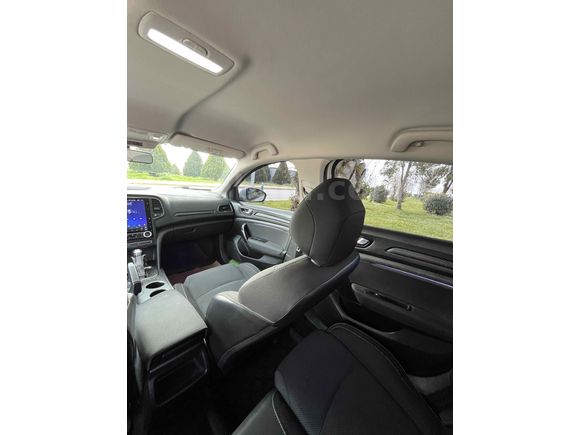 Sahibinden Renault Megane 1.3 TCe Joy 2020 Model 