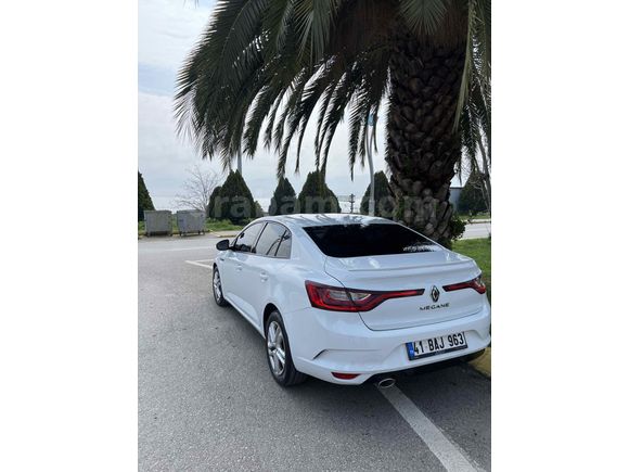 Sahibinden Renault Megane 1.3 TCe Joy 2020 Model 