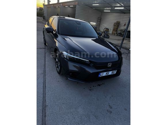 Sahibinden Honda Civic 1.5 i-VTEC Executive Plus 2023 Model 