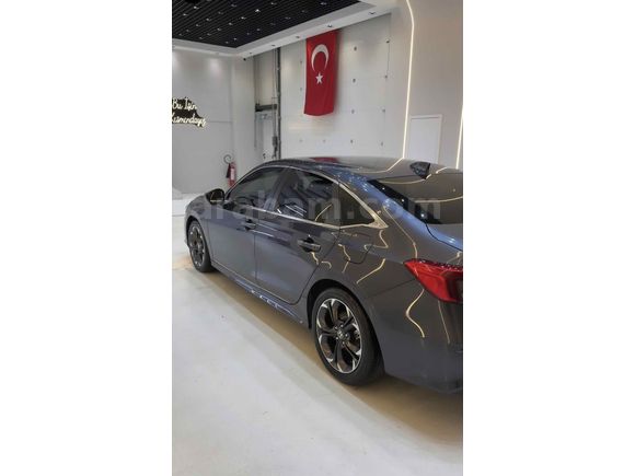 Sahibinden Honda Civic 1.5 i-VTEC Executive Plus 2023 Model 