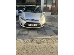 Pazarlıksız Son Fiyar Sahibinden Ford Fiesta 1.25 Trend 2010 Model  295.000 km Gri
