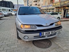 Galeriden Renault Laguna 2.0 RXT 1999 Model Tokat