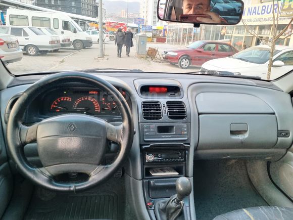 Galeriden Renault Laguna 2.0 RXT 1999 Model Tokat
