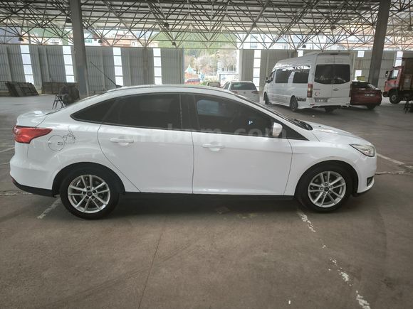 Sahibinden Ford Focus 1.6 TDCi Trend X 2015 Model