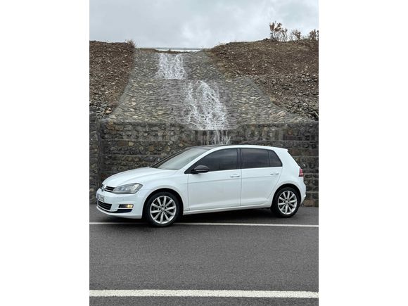 Sahibinden Volkswagen Golf 1.6 TDi BlueMotion Highline otomatik cam tavanlı 2016 Model 