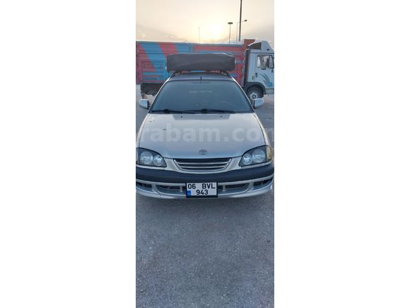 Sahibinden Toyota Avensis 2.0 Sol Extra 2000 Model  480.000 km Gri (Gümüş)