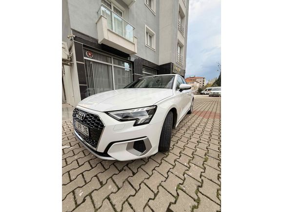 Sahibinden Audi A3 Sedan 35 TFSI Advanced 2024 Model İzmir 36.000 km Beyaz