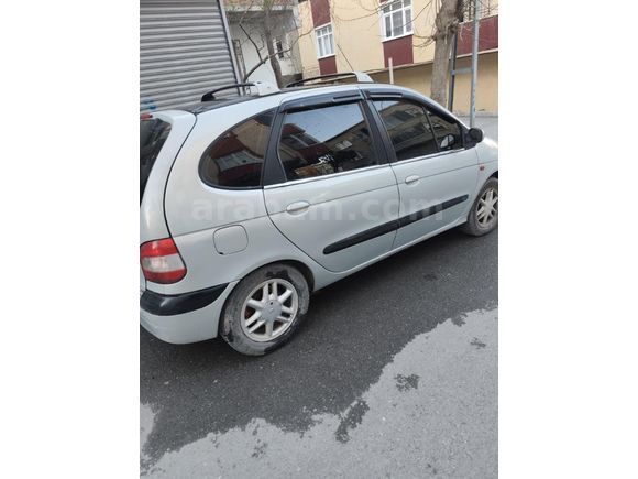 Sahibinden Renault Scenic 1.6 RXT 2002 Model