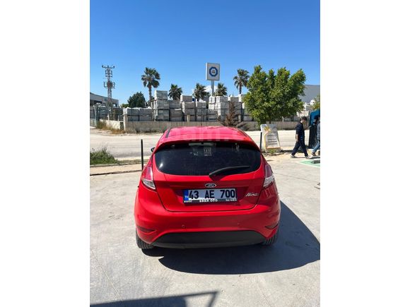 TEMİZ FİESTA İHTİYAÇTAN SATILIK