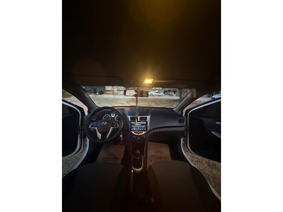 Sahibinden Hyundai Accent Blue 1.4 D-CVVT Mode Plus 2014 Model