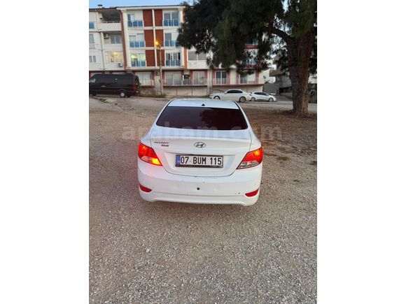 Sahibinden Hyundai Accent Blue 1.4 D-CVVT Mode Plus 2014 Model