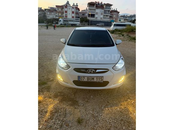 Sahibinden Hyundai Accent Blue 1.4 D-CVVT Mode Plus 2014 Model