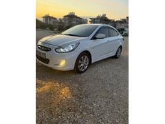 Sahibinden Hyundai Accent Blue 1.4 D-CVVT Mode Plus 2014 Model
