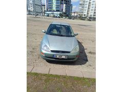 Sahibinden Ford Focus 1.6 Ghia 2001 Model