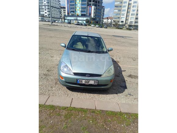 Sahibinden Ford Focus 1.6 Ghia 2001 Model
