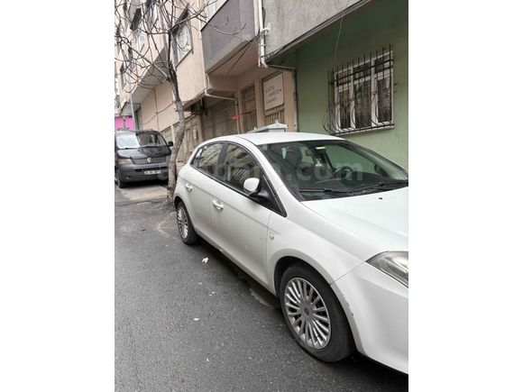 Sahibinden Fiat Bravo 1.4 Active 2011 Model  52.000 km