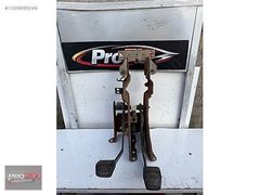 LAGUNA 1 GAZ FREN PEDAL SETİ ORJİNAL ÇIKMA PARÇA 7700423804