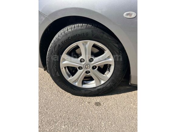 Sahibinden Mazda 3 1.6 Touring 2011 Model 