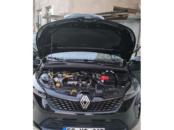Renault Clio 1.0 TCe Evolution 2024 Gsr 2 jantlı sıfır ayarında