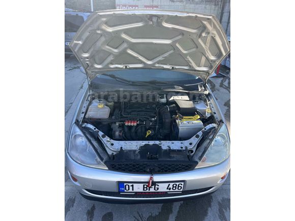 Sahibinden Ford Focus 1.6 Ghia 2001 Model 
