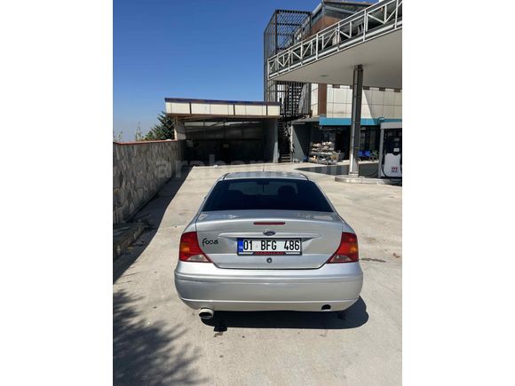Sahibinden Ford Focus 1.6 Ghia 2001 Model 