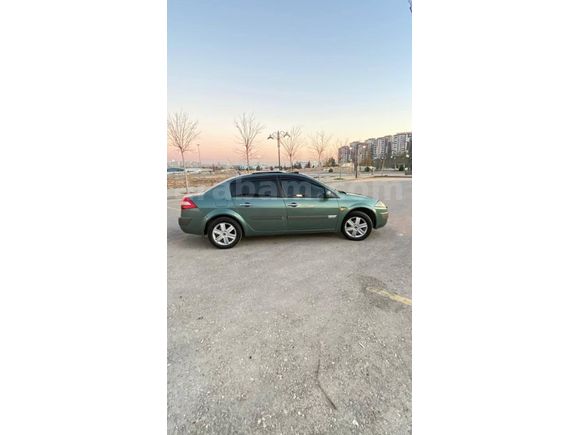 Sahibinden Renault Megane Cam Tavan 1.6 CC Dynamique 2004 Model