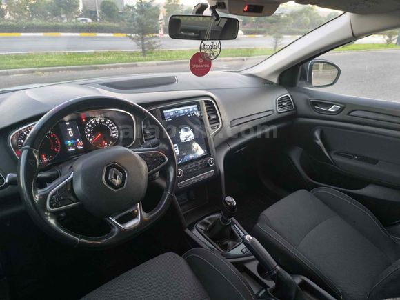 Sahibinden Renault Megane 1.3 TCe Joy 2021 Model 