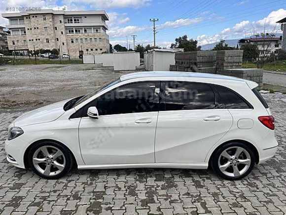ADA MOTORS - MERCEDES BENZ B180 - 2013 - SPORT - 119.000 KM