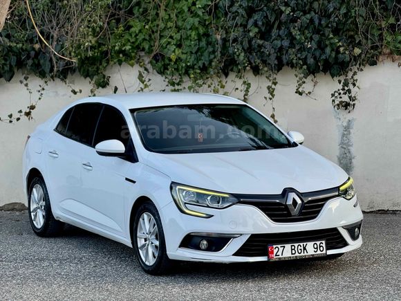 Öğretmenden boyasız değişensiz tramersiz düşük km