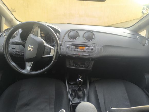 Sahibinden Seat Ibiza 1.4 Style 2015 Model