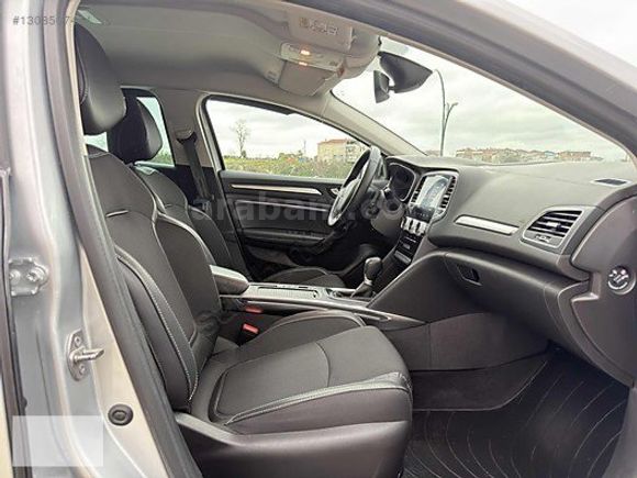 2023 MEGANE 1.3 TCE İCON.EDC.140 BG.HATASIZ..BAKIMLI..63 BİNDE