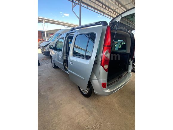 Sahibinden Renault Kangoo Multix 1.5 dCi Privilege 2012 Model