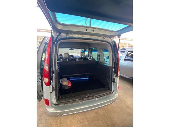 Sahibinden Renault Kangoo Multix 1.5 dCi Privilege 2012 Model