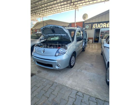 Sahibinden Renault Kangoo Multix 1.5 dCi Privilege 2012 Model