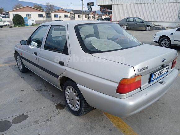 Sahibinden Ford Escort 1.6 CLX 1997 Model takas olur
