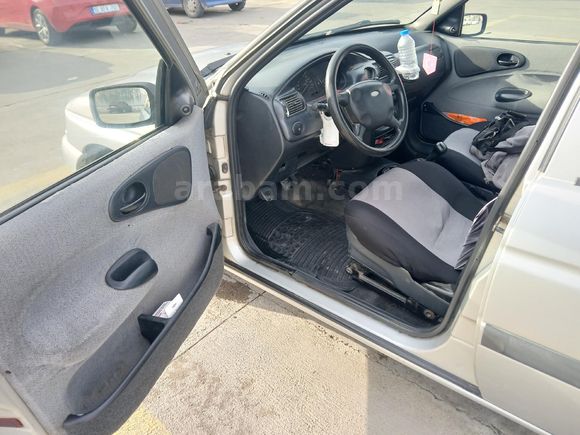 Sahibinden Ford Escort 1.6 CLX 1997 Model takas olur