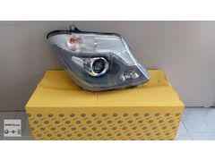 MERCEDES SPRİNTER SAĞ FAR XENON ORJİNAL HELLA SIFIR 9068203261