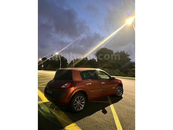 Sahibinden Renault Megane 1.5 dCi Dynamique 2005 Model  209.000 km Kırmızı