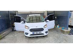 Sahibinden Ford Tourneo Courier 1.5 TDCi Black Line 2020 Model Düzce 91.700 km Beyaz