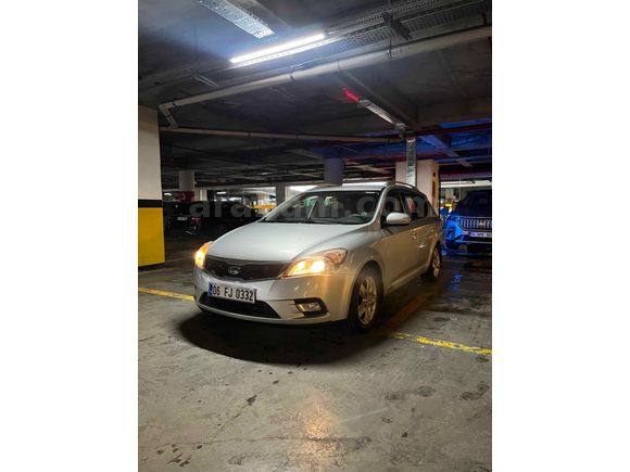 Sahibinden Kia Ceed 1.6 CRDi Concept SW 2011 Model 