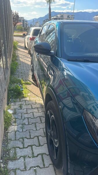 Sahibinden Alfa Romeo Junior Ibrida 1.2 speciale 2024 Model 5