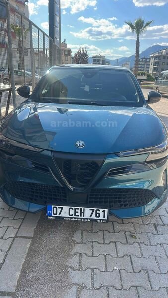Sahibinden Alfa Romeo Junior Ibrida 1.2 speciale 2024 Model