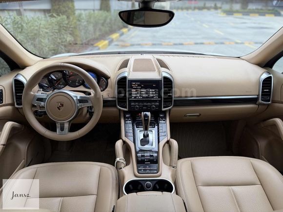 2011 PORSHE CAYENNE BAKIMLI BAYİ