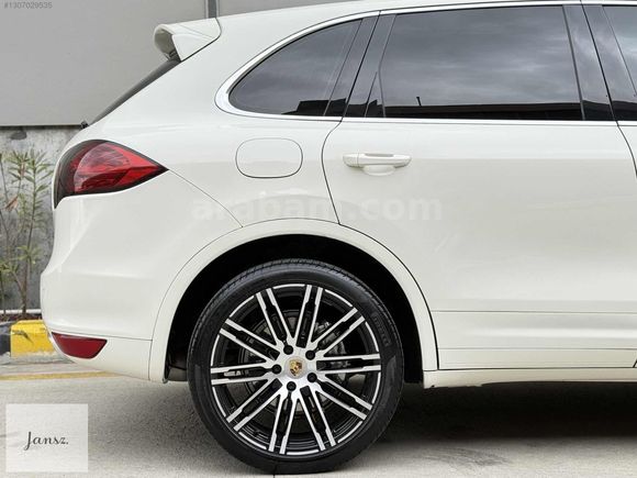 2011 PORSHE CAYENNE BAKIMLI BAYİ