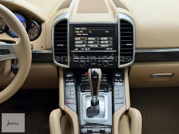 2011 PORSHE CAYENNE BAKIMLI BAYİ