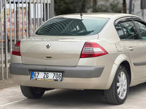 Galeriden Renault Megane 1.5 dCi Dynamique 2006 Model Bartın 206.500 km Gri (Gümüş)