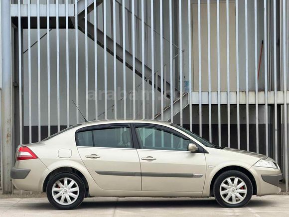 Galeriden Renault Megane 1.5 dCi Dynamique 2006 Model Bartın 206.500 km Gri (Gümüş)