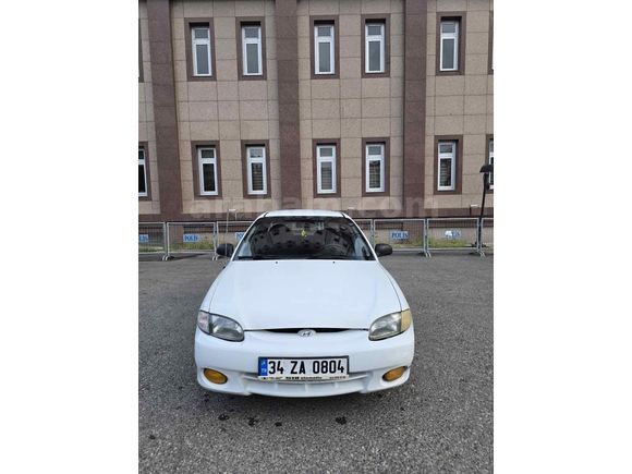 Sahibinden Hyundai Accent 1.5 GLS 1998 Model En Fulü
Ön iki kapı değişen komple temizlik boyalı
Hidrolik direksiyon 
Klimalı
Ön iki cam otomatik 
