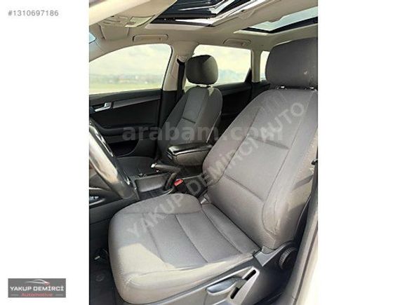 2012 MODEL AUDİ A3 1.6 TDİ ATTRACTİON CAM TAVANLI / BOYASIZ