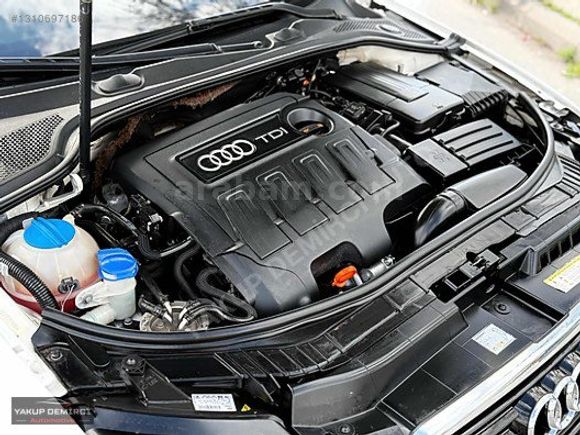 2012 MODEL AUDİ A3 1.6 TDİ ATTRACTİON CAM TAVANLI / BOYASIZ